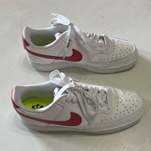 Nike White and Red Sneakers